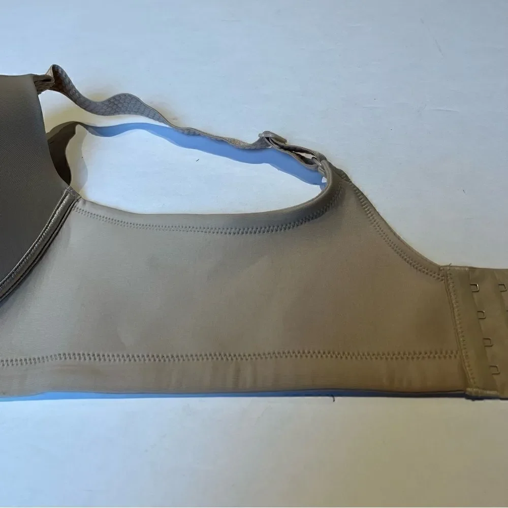 Vanity Fair Bra Nude 40D No Underwire Lightly padded.